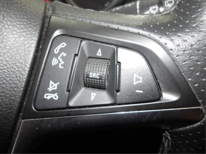 Opel Astra J GTC 1.4 Turbo 16V ecoFLEX 140 Sloopvoertuig (2012, Metallic, Zwart)