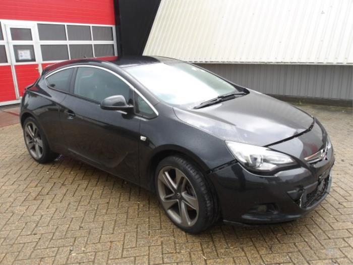 Opel Astra J GTC 1.4 Turbo 16V ecoFLEX 140 Sloopvoertuig (2012, Metallic, Zwart)