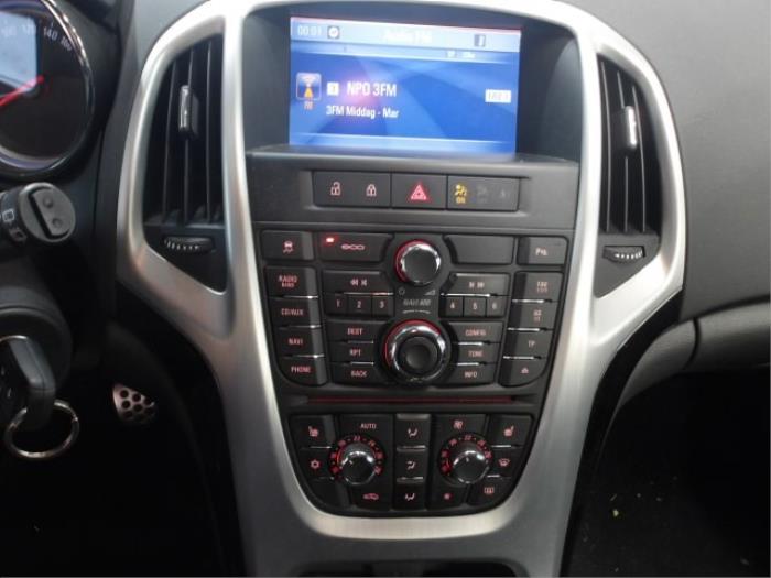 Opel Astra J GTC 1.4 Turbo 16V ecoFLEX 140 Sloopvoertuig (2012, Metallic, Zwart)