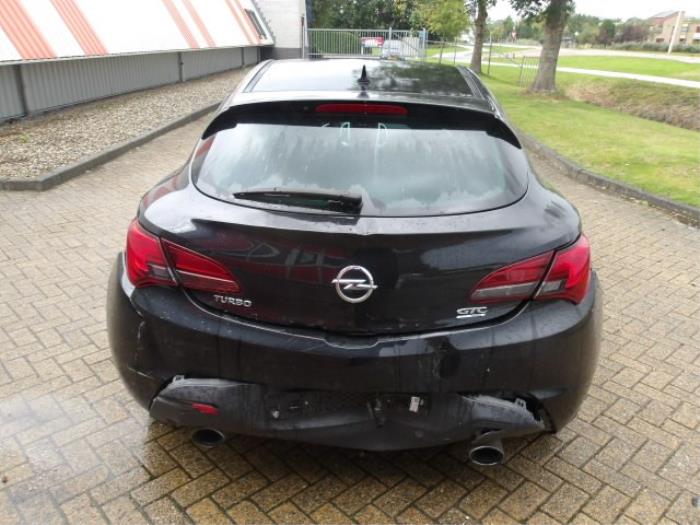 Opel Astra J GTC 1.4 Turbo 16V ecoFLEX 140 Sloopvoertuig (2012, Metallic, Zwart)