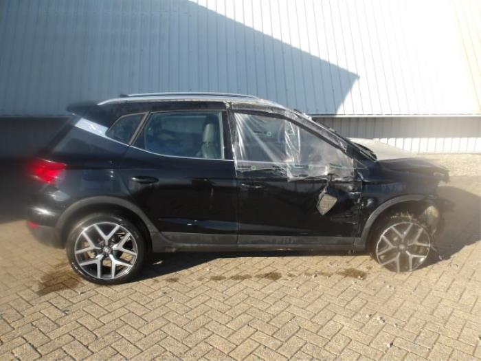 Seat Arona 1.0 TSI 12V Sloopvoertuig (2019, Metallic, Zwart)
