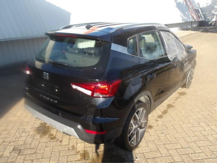 Seat Arona 1.0 TSI 12V Sloopvoertuig (2019, Metallic, Zwart)