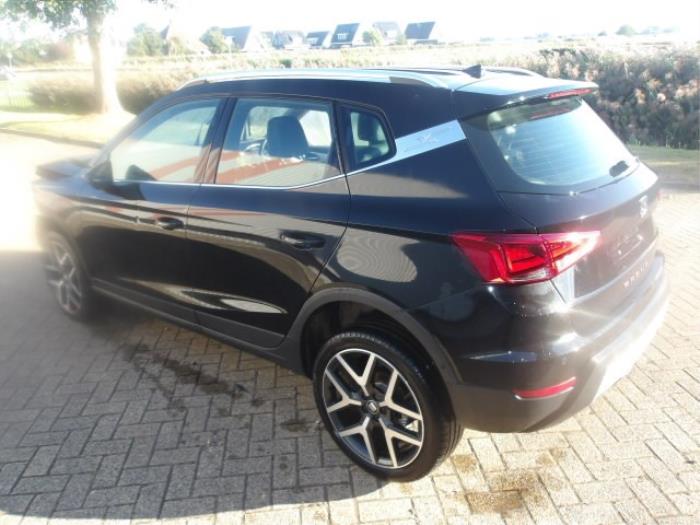 Seat Arona 1.0 TSI 12V Sloopvoertuig (2019, Metallic, Zwart)