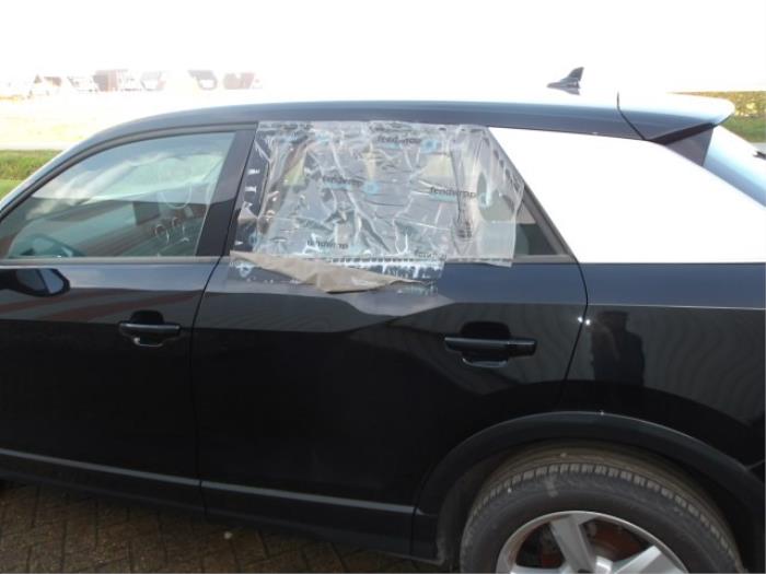 Audi Q2 1.6 30 TDI 16V Sloopvoertuig (2020, Zwart, Grijs)