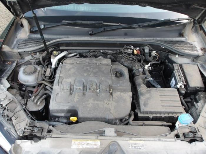 Audi Q2 1.6 30 TDI 16V Sloopvoertuig (2020, Zwart, Grijs)