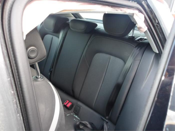 Audi Q2 1.6 30 TDI 16V Sloopvoertuig (2020, Zwart, Grijs)