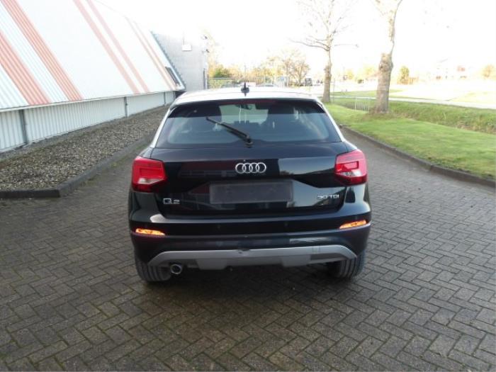 Audi Q2 1.6 30 TDI 16V Sloopvoertuig (2020, Zwart, Grijs)