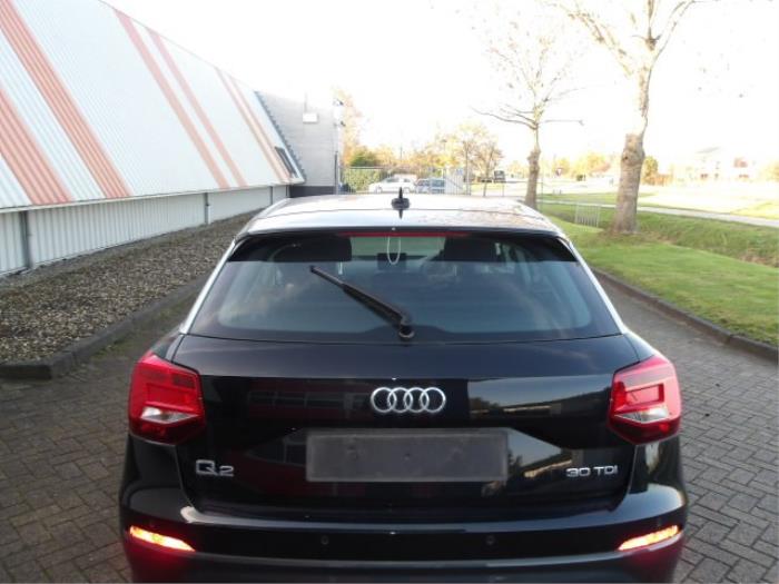 Audi Q2 1.6 30 TDI 16V Sloopvoertuig (2020, Zwart, Grijs)