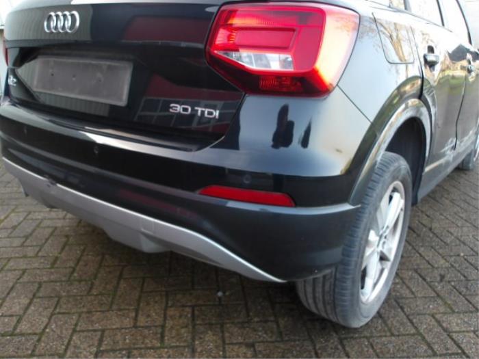 Audi Q2 1.6 30 TDI 16V Sloopvoertuig (2020, Zwart, Grijs)