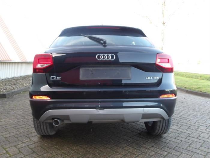 Audi Q2 1.6 30 TDI 16V Sloopvoertuig (2020, Zwart, Grijs)