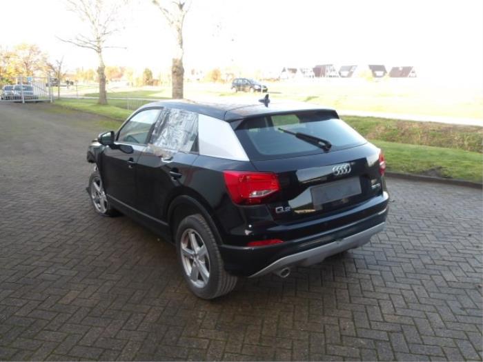 Audi Q2 1.6 30 TDI 16V Sloopvoertuig (2020, Zwart, Grijs)