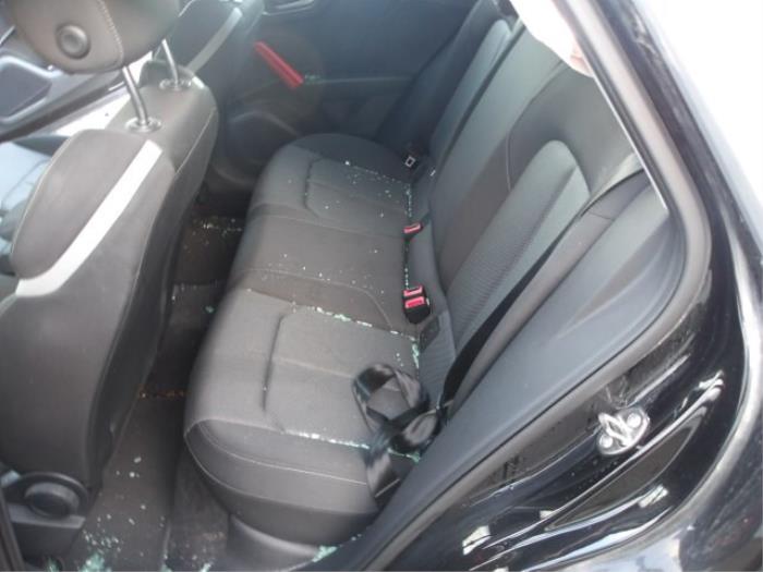 Audi Q2 1.6 30 TDI 16V Sloopvoertuig (2020, Zwart, Grijs)