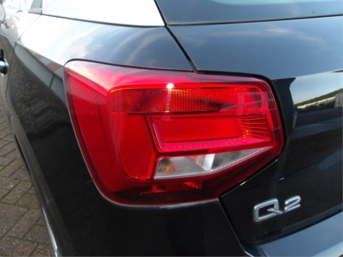 Audi Q2 1.6 30 TDI 16V Sloopvoertuig (2020, Zwart, Grijs)