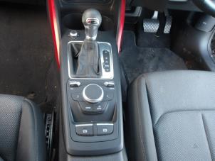 Audi Q2 1.6 30 TDI 16V Sloopvoertuig (2020, Zwart, Grijs)