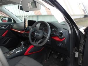 Audi Q2 1.6 30 TDI 16V Sloopvoertuig (2020, Zwart, Grijs)