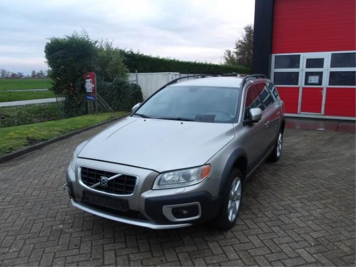 Volvo XC70 2.4 D5 20V AWD Sloopvoertuig (2008, Metallic, Zilvergrijs)