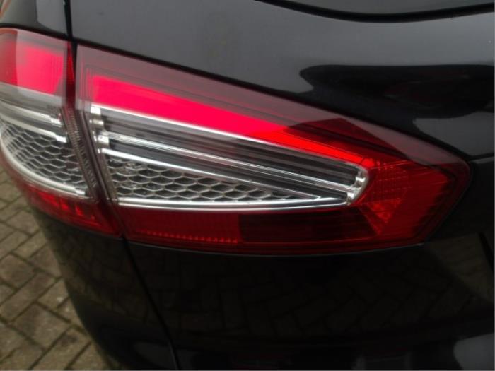 Ford Mondeo IV Wagon 1.6 TDCi 16V Sloopvoertuig (2011, Metallic, Zwart)