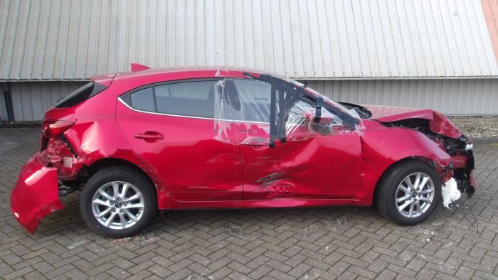 Mazda 3 2.0 SkyActiv-G 120 16V Sloopvoertuig (2017, Rood)