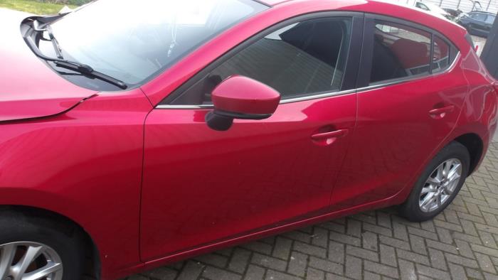 Mazda 3 2.0 SkyActiv-G 120 16V Sloopvoertuig (2017, Rood)