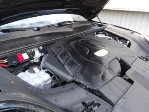 Porsche Cayenne III 3.0 V6 Turbo 24V E-Hybrid Sloopvoertuig (2022, Zwart)