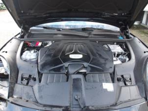 Porsche Cayenne III 3.0 V6 Turbo 24V E-Hybrid Sloopvoertuig (2022, Zwart)