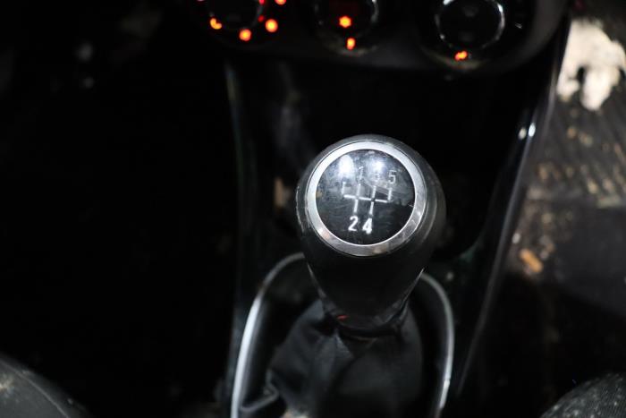 Opel Adam 1.2 16V Sloopvoertuig (2015, Rood)