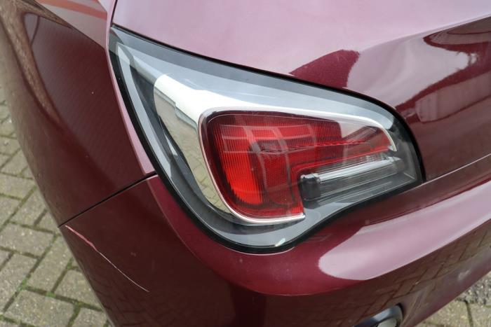 Opel Adam 1.2 16V Sloopvoertuig (2015, Rood)