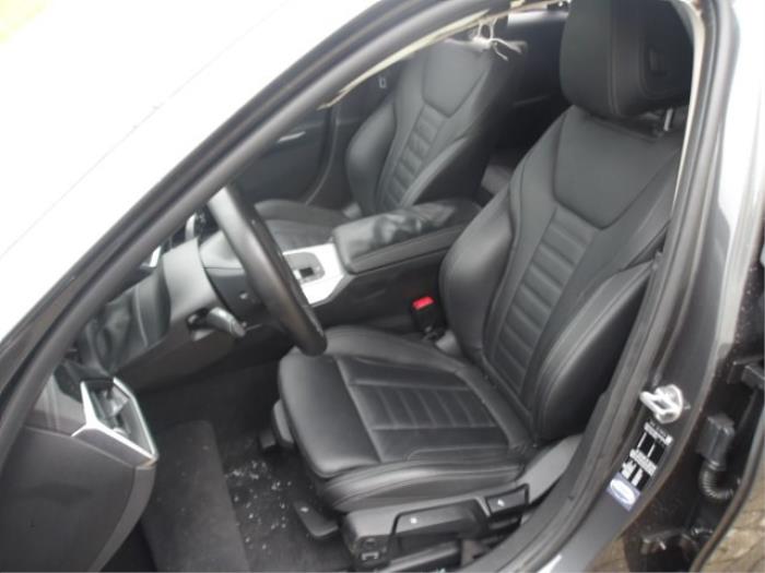 BMW 3 serie Touring 320i 2.0 TwinPower Turbo 16V Sloopvoertuig (2019, Metallic, Zilvergrijs)