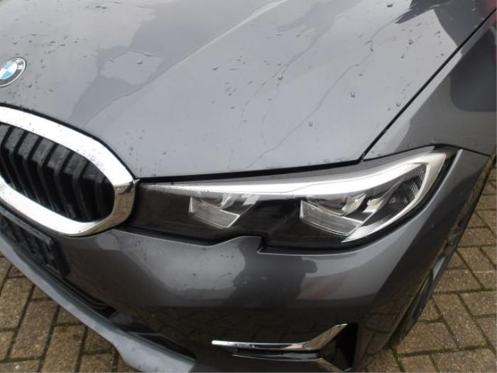 BMW 3 serie Touring 320i 2.0 TwinPower Turbo 16V Sloopvoertuig (2019, Metallic, Zilvergrijs)