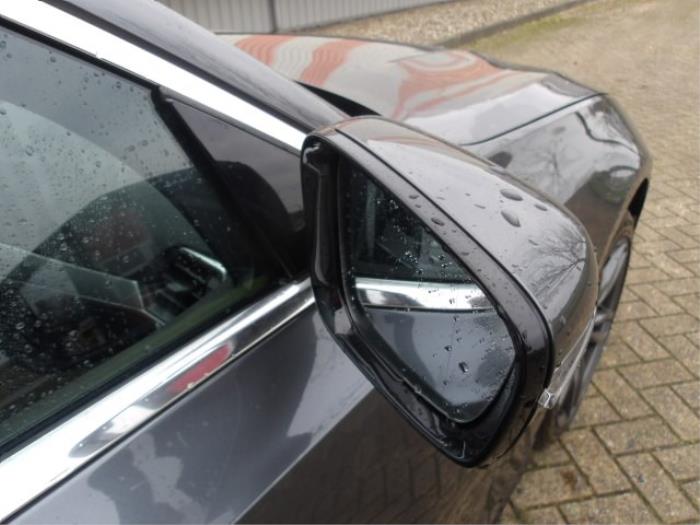 BMW 3 serie Touring 320i 2.0 TwinPower Turbo 16V Sloopvoertuig (2019, Metallic, Zilvergrijs)