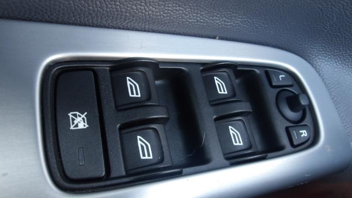 Volvo V50 2.0 16V Sloopvoertuig (2008, Wit)