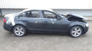 Audi A4 1.8 TFSI 16V Sloopvoertuig (2013, Metallic, Zwart)