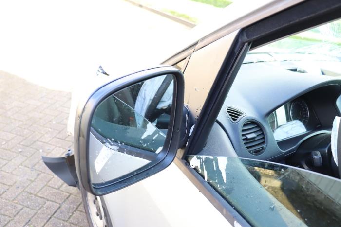 Volkswagen Caddy III 1.6 TDI 16V Sloopvoertuig (2015, Metallic, Zilvergrijs, Zilver)