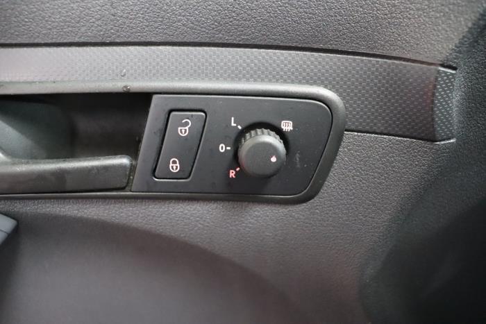 Volkswagen Caddy III 1.6 TDI 16V Sloopvoertuig (2015, Metallic, Zilvergrijs, Zilver)