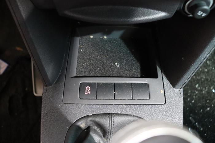 Volkswagen Caddy III 1.6 TDI 16V Sloopvoertuig (2015, Metallic, Zilvergrijs, Zilver)