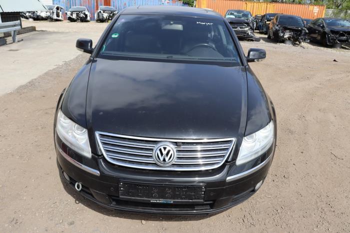 Volkswagen Phaeton 6.0 W12 48V 4Motion Sloopvoertuig (2002, Metallic, Zwart)