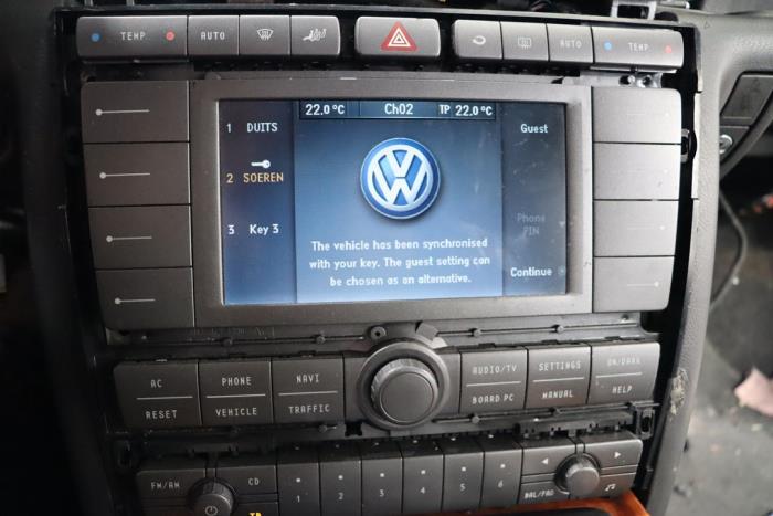 Volkswagen Phaeton 6.0 W12 48V 4Motion Sloopvoertuig (2002, Metallic, Zwart)