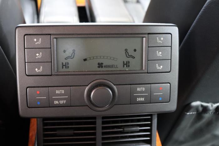 Volkswagen Phaeton 6.0 W12 48V 4Motion Sloopvoertuig (2002, Metallic, Zwart)