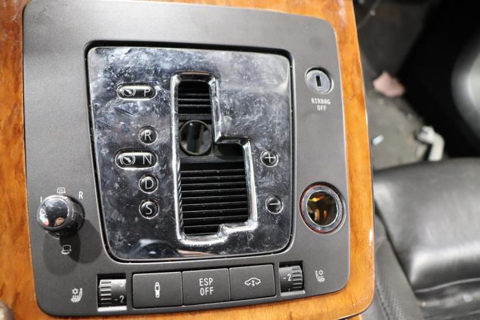 Volkswagen Phaeton 6.0 W12 48V 4Motion Sloopvoertuig (2002, Metallic, Zwart)