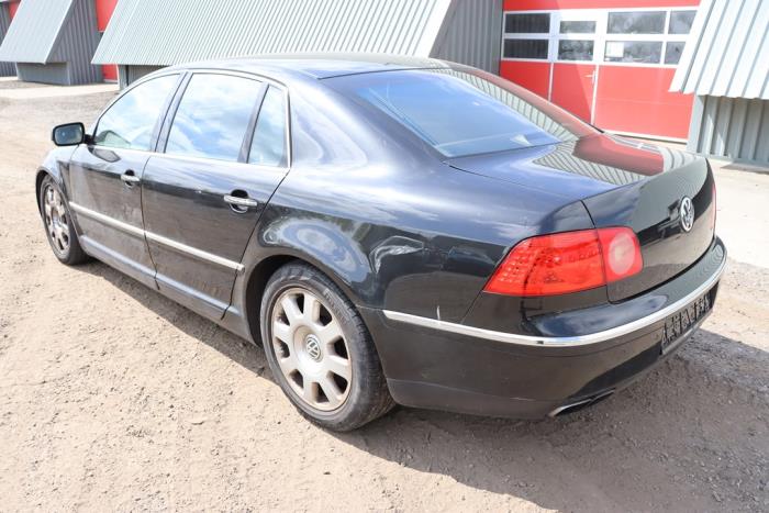 Volkswagen Phaeton 6.0 W12 48V 4Motion Sloopvoertuig (2002, Metallic, Zwart)