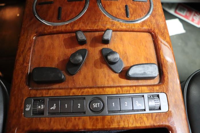 Volkswagen Phaeton 6.0 W12 48V 4Motion Sloopvoertuig (2002, Metallic, Zwart)