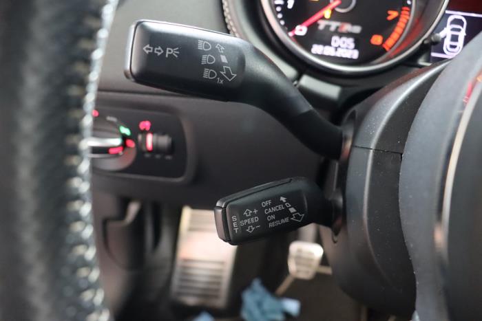 Audi TT 2.5 RS Turbo 20V Quattro Sloopvoertuig (2009, Metallic, Zilvergrijs)