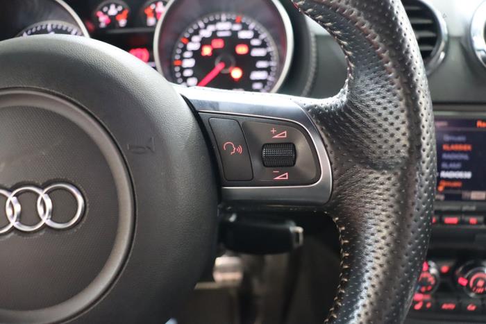 Audi TT 2.5 RS Turbo 20V Quattro Sloopvoertuig (2009, Metallic, Zilvergrijs)