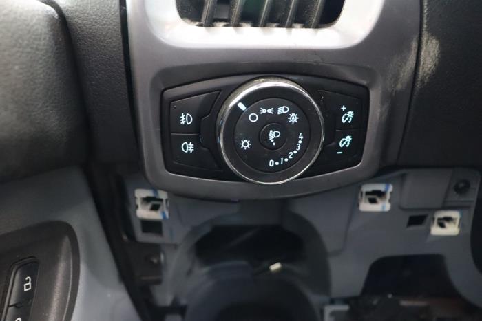 Ford Transit Custom 2.2 TDCi 16V Sloopvoertuig (2013, Rood)