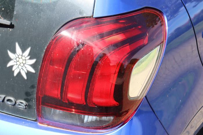 Peugeot 108 1.0 12V VVT-i Sloopvoertuig (2019, Metallic, Blauw)