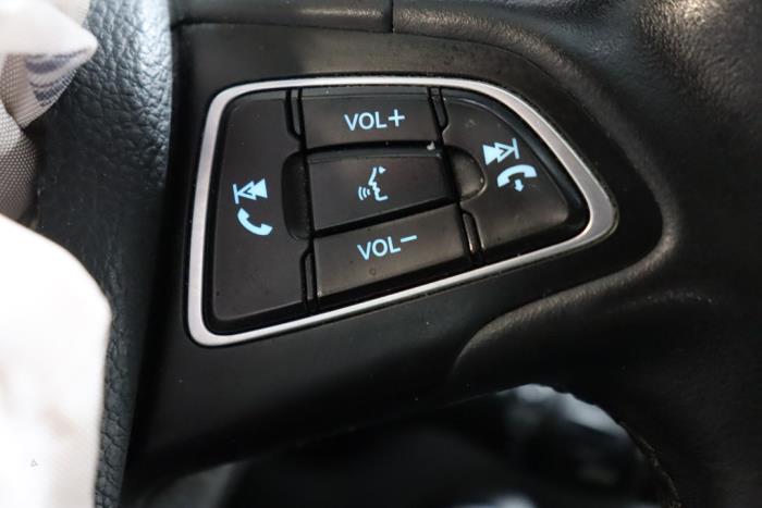 Ford Focus 3 Wagon 1.0 Ti-VCT EcoBoost 12V 125 Sloopvoertuig (2015, Grijs)