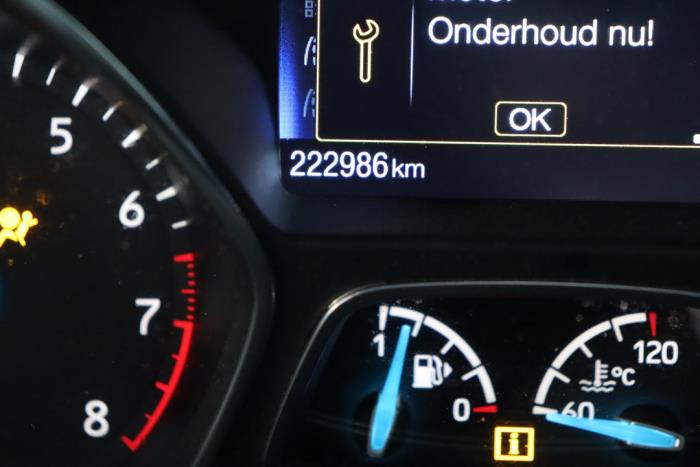 Ford Focus 3 Wagon 1.0 Ti-VCT EcoBoost 12V 125 Sloopvoertuig (2015, Grijs)