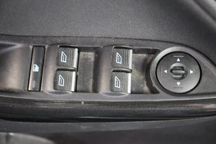 Ford Focus 3 Wagon 1.0 Ti-VCT EcoBoost 12V 125 Sloopvoertuig (2015, Grijs)