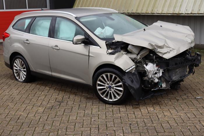 Ford Focus 3 Wagon 1.0 Ti-VCT EcoBoost 12V 125 Sloopvoertuig (2015, Grijs)