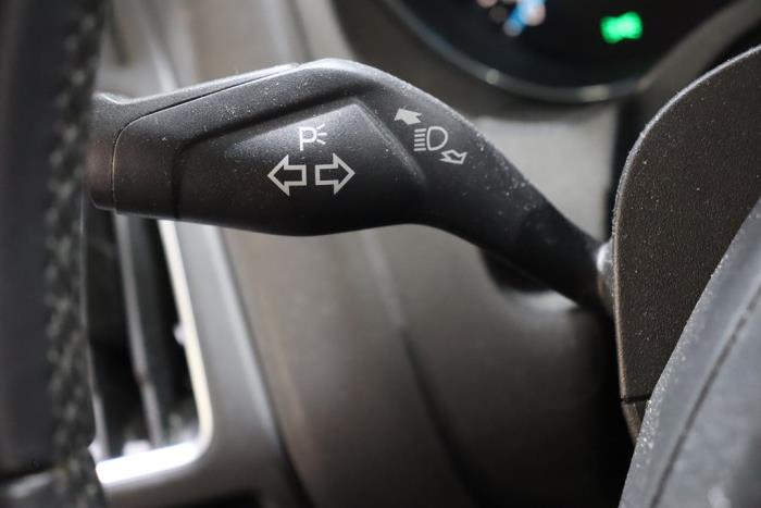 Ford Focus 3 Wagon 1.0 Ti-VCT EcoBoost 12V 125 Sloopvoertuig (2015, Grijs)